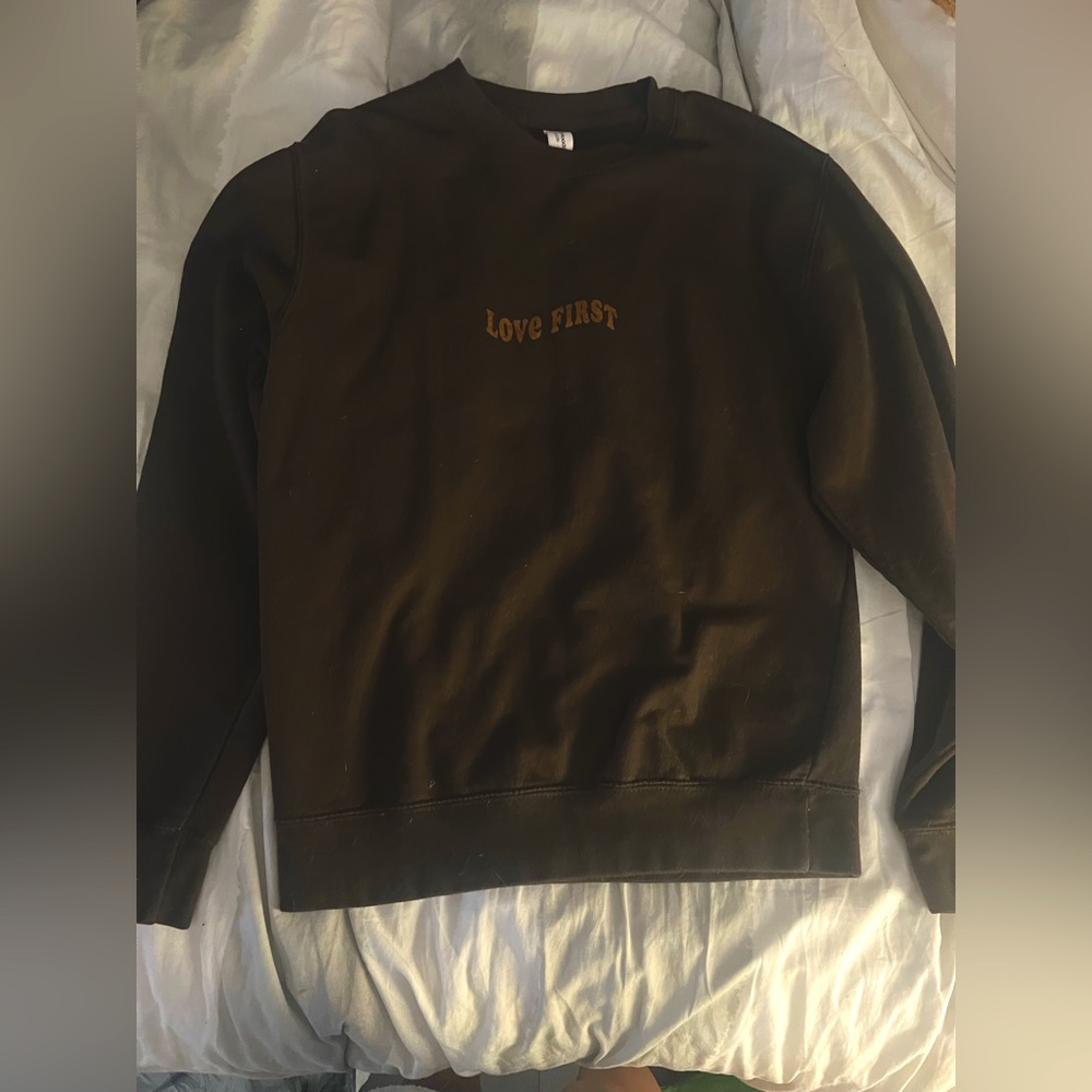 love first crewneck
